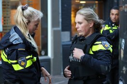 Peter R. de Vries neergeschoten op Lange Leidsedwarsstraat, verdachte voortvluchtig