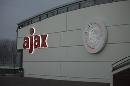 Ajax contracteert Sten Kremers