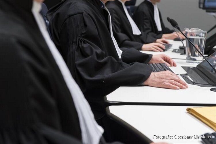 Medewerker OM vervolgd voor bezit kinderporno