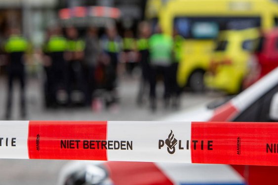 Automobilist belandt in sloot na eenzijdig ongeluk in Zelhem