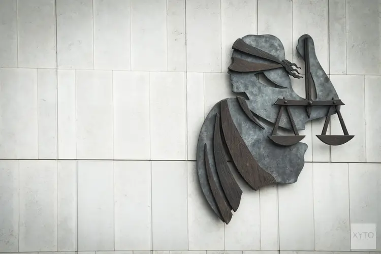 Agenten in nekklem gehouden door verdachten: ‘grof en doelgericht geweld, feiten van uitzonderlijke ernst’
