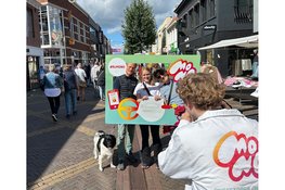 Bezoekers Stadsfeest Doetinchem leggen hun belofte om MONO te rijden flitsend vast